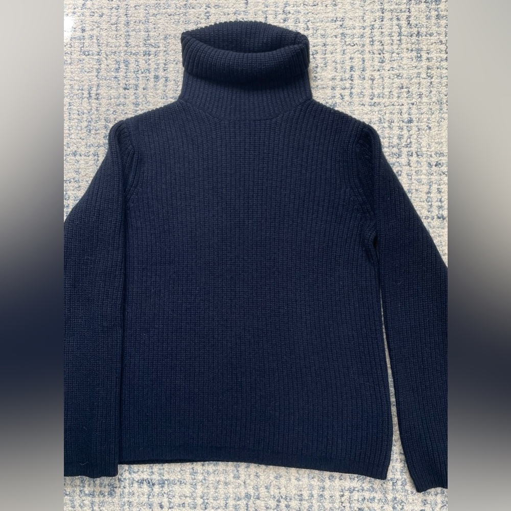 Jenni Kayne Cashmere Turtleneck Sweater NAVY (discontinued) - retail $695. EUC - Picture 3 of 3